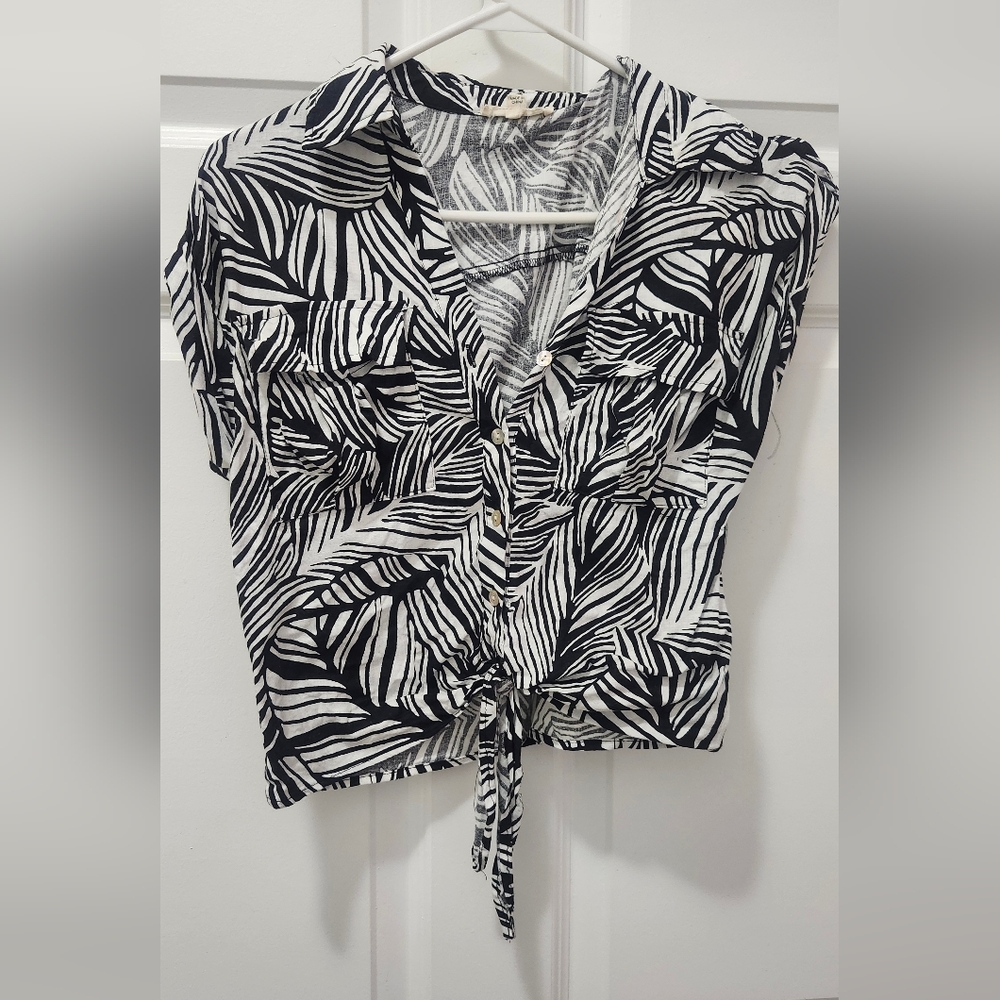 Christian Siriano Black and White Patterned Top